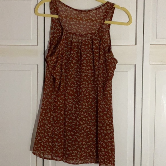 Adorable Long Top Ruffle Print Top - Picture 4 of 4